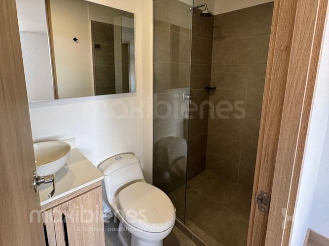 Apartamento de 3 alcobas en venta en Llano Grande, Rionegro, 73 m² · foto 12 de 14