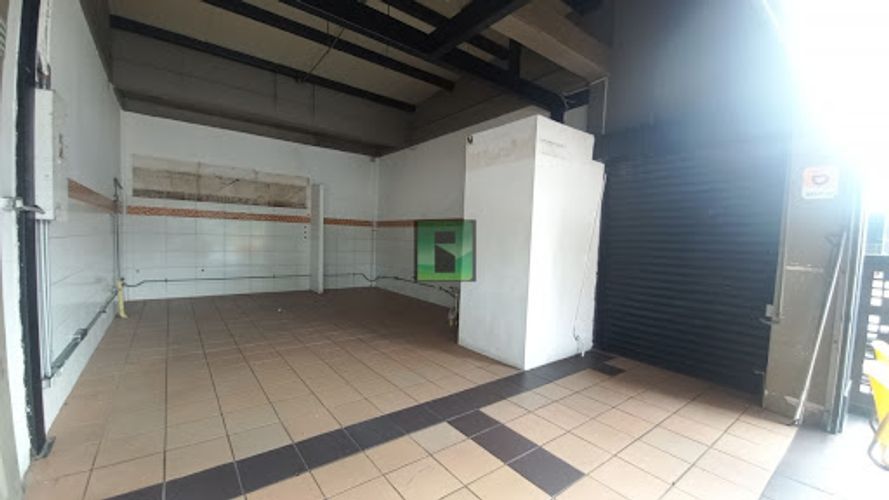 Local en arriendo en Perpetuo Socorro, Medellín, 30 m² · foto 2 de 6