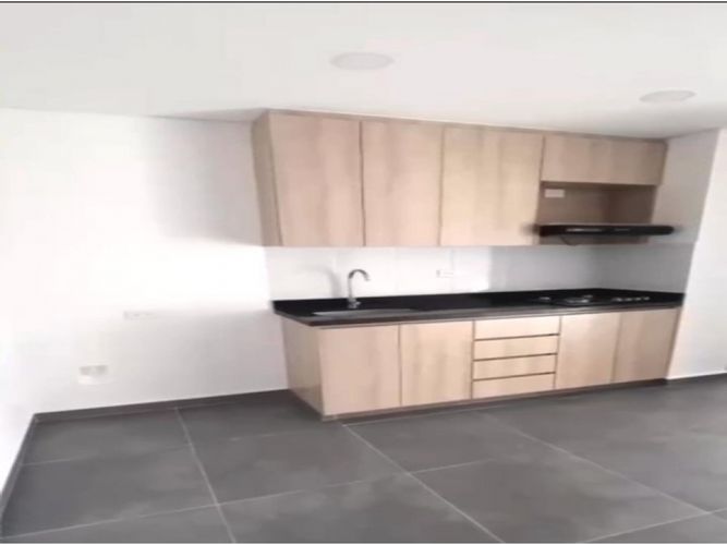 Apartamento de 2 alcobas en venta en La Doctora, Sabaneta, 61 m² · foto 2 de 14