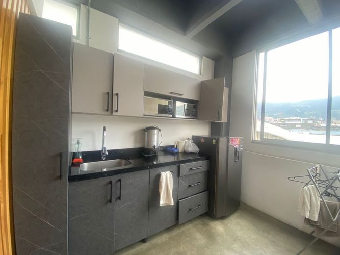 Oficina en arriendo en La Esmeralda, Itagüí, 200 m² · foto 4 de 8