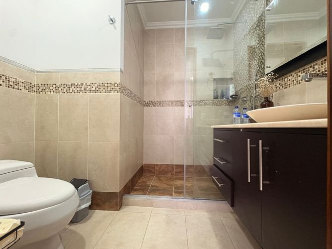 Apartamento de 4 alcobas en venta en El Poblado, Medellín, 590 m² · foto 18 de 20