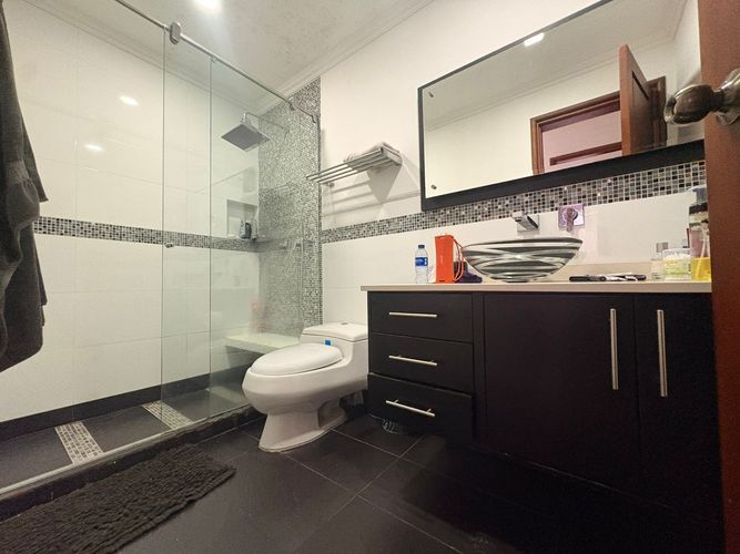 Apartamento de 4 alcobas en venta en El Poblado, Medellín, 590 m² · foto 17 de 20