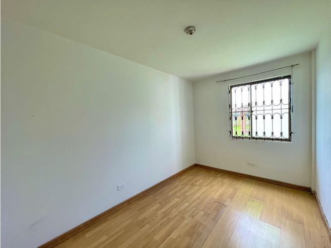 Casa de 20 alcobas en arriendo en La Moya, Cota, 651 m² · foto 9 de 22