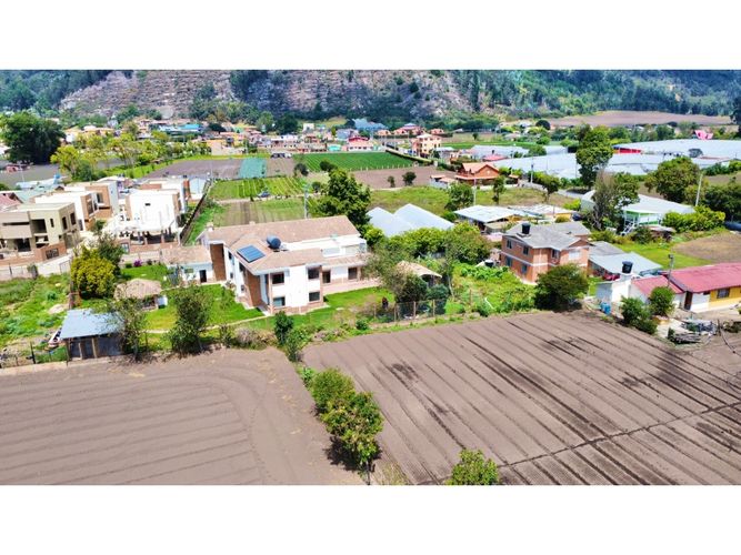 Casa de 20 alcobas en arriendo en La Moya, Cota, 651 m² · foto 13 de 22