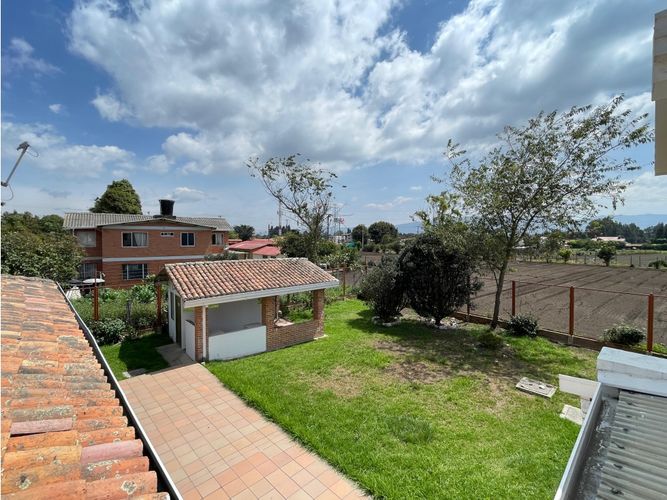 Casa de 20 alcobas en arriendo en La Moya, Cota, 651 m² · foto 22 de 22
