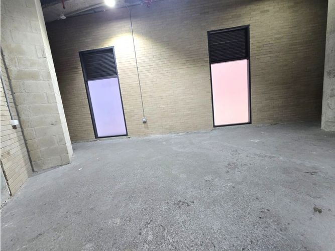 Bodega en venta en Loma Benedictinos, Envigado, 25 m² · foto 3 de 12
