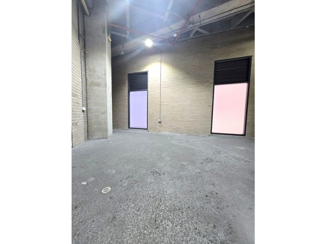Bodega en venta en Loma Benedictinos, Envigado, 25 m² · foto 5 de 12