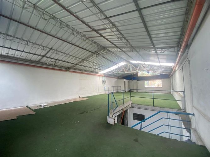 Bodega en venta en Los Naranjos, Itagüí, 1370 m² · foto 8 de 10