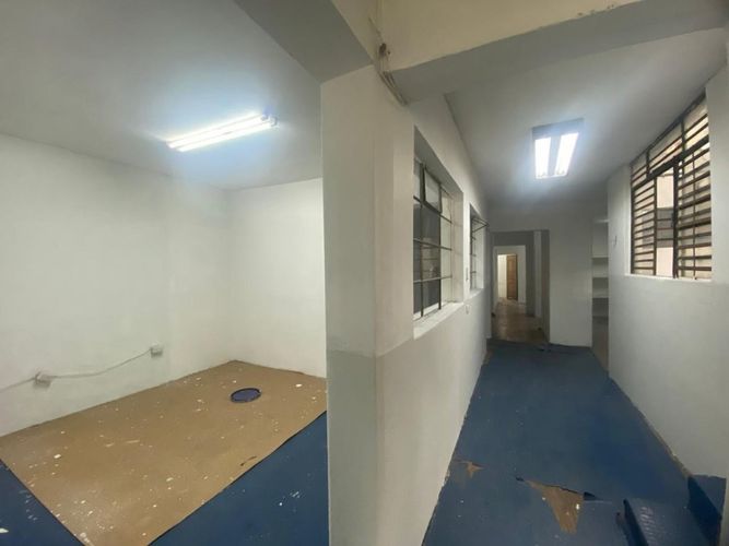 Bodega en venta en Los Naranjos, Itagüí, 1370 m² · foto 9 de 10