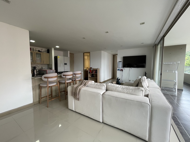 Apartamento en venta en El Esmeraldal, Envigado · foto 4 de 16