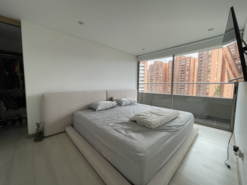 Apartamento en venta en El Esmeraldal, Envigado · foto 10 de 16