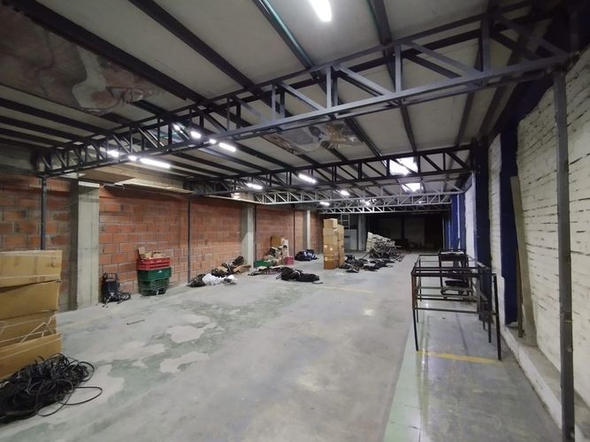 Bodega en arriendo en Zona Industrial N.D., Dosquebradas, 240 m² · foto 2 de 6
