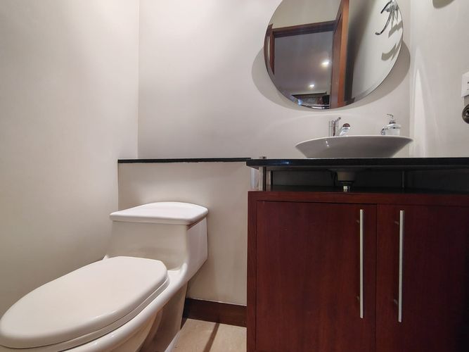 Apartamento de 3 alcobas en arriendo en El Poblado, Medellín, 197 m² · foto 15 de 19