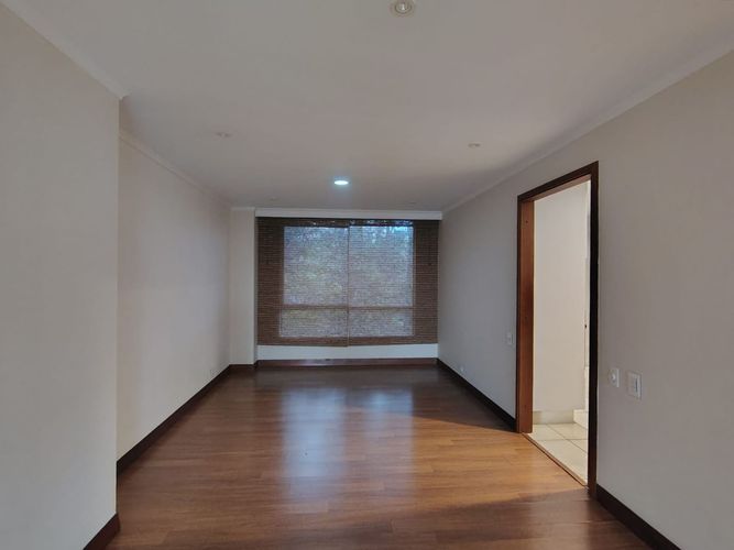 Apartamento de 3 alcobas en arriendo en El Poblado, Medellín, 197 m² · foto 13 de 19