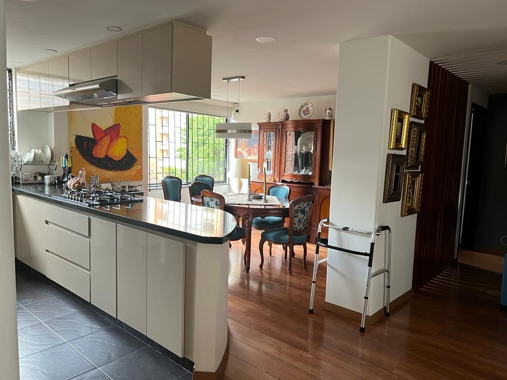 Apartamento en venta en La Carolina, Bogotá · foto 8 de 12