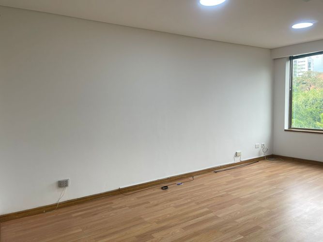 Oficina en venta en El Poblado, Medellín, 40 m² · foto 6 de 15