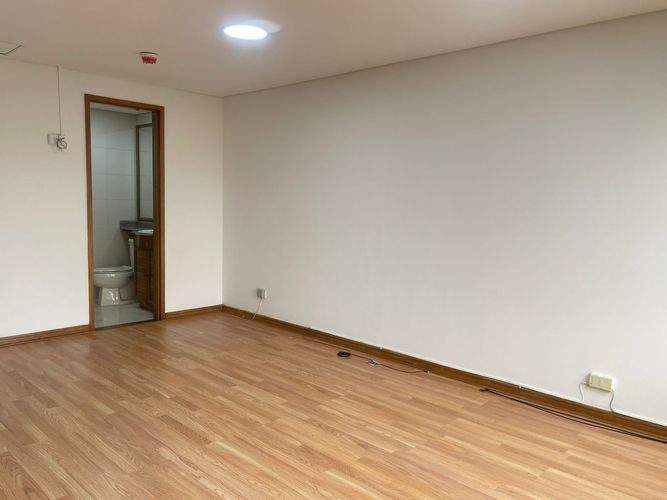 Oficina en venta en El Poblado, Medellín, 40 m² · foto 8 de 15
