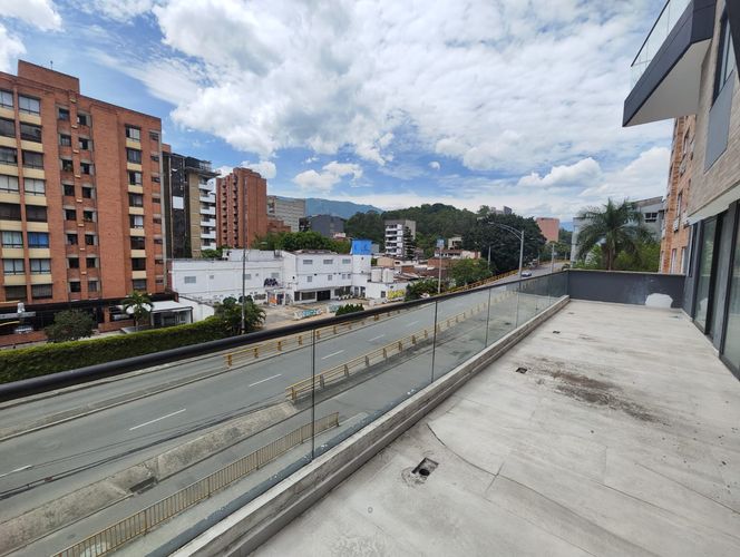 Apartamento de 3 alcobas en arriendo en Laureles, Medellín, 120 m² · foto 5 de 6