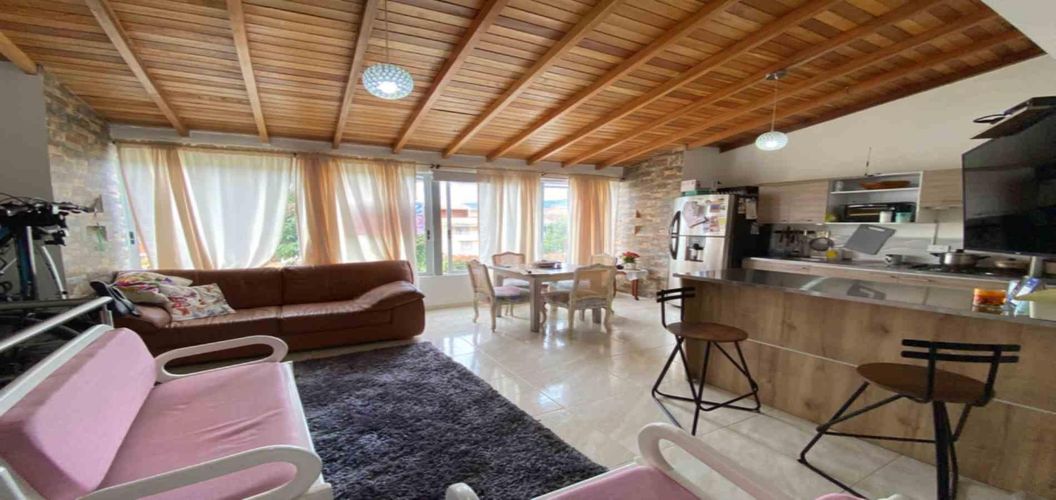 Apartamento de 3 alcobas en venta en La Ceja, 76 m² · foto 2 de 10