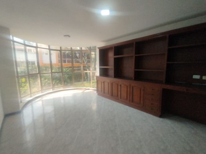 Casa de 5 alcobas en venta en El Ingenio, Cali, 430 m² · foto 7 de 24