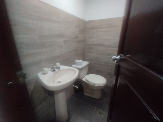 Casa de 5 alcobas en venta en El Ingenio, Cali, 430 m² · foto 21 de 24