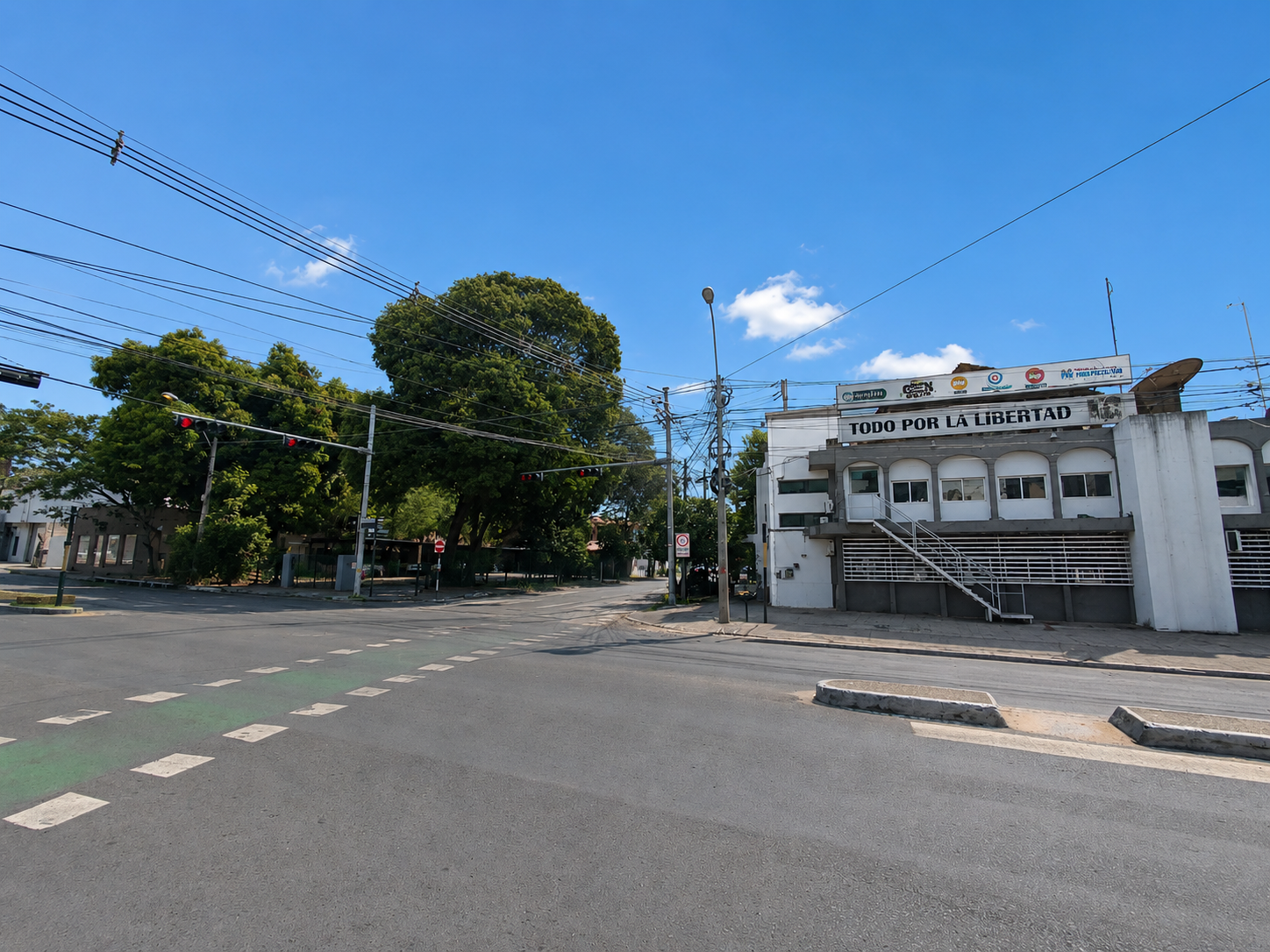 Local comercial en venta en Mburicaó, Asunción — foto 3