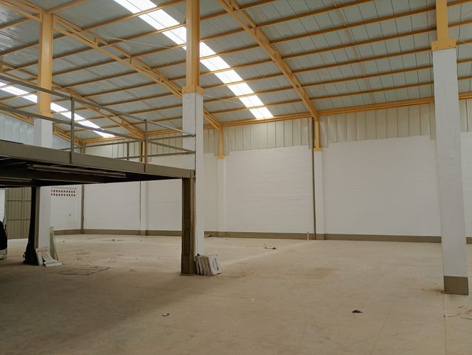 Bodega en arriendo en Los Naranjos, Itagüí, 970 m² · foto 2 de 11