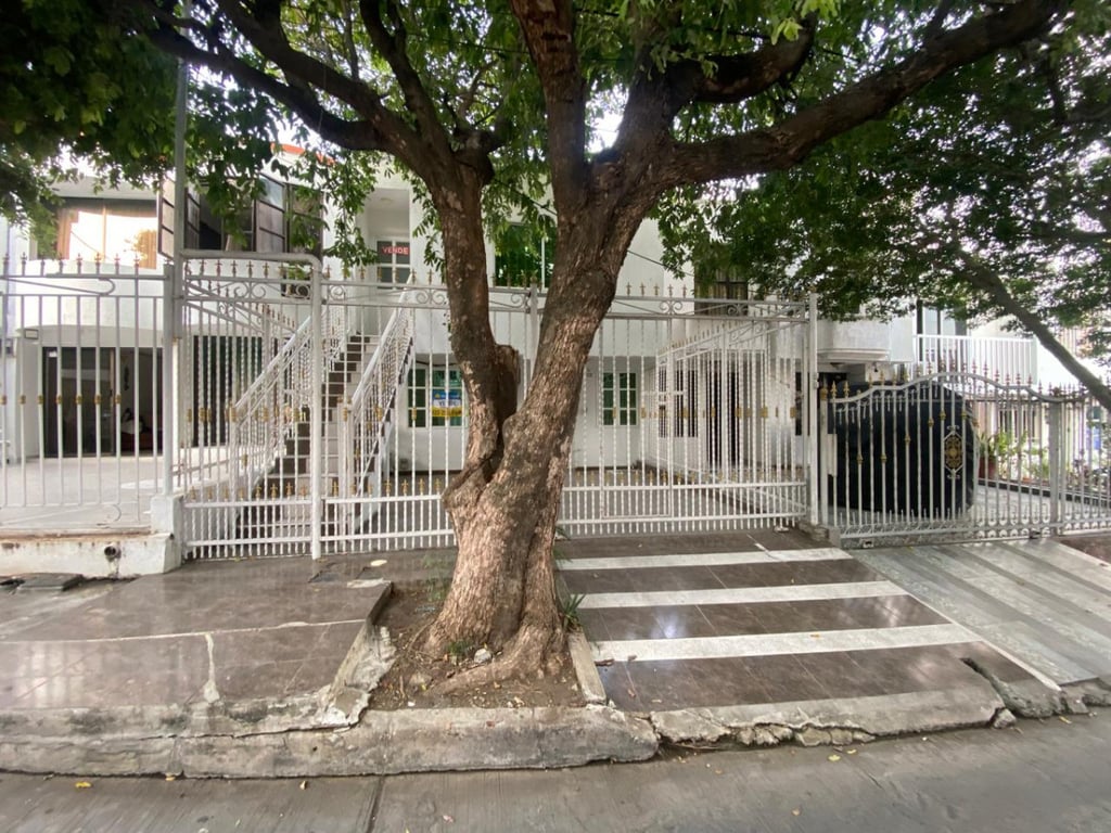 Casa en venta en Urbanizacion Los Corales, Cartagena · foto 2 de 12