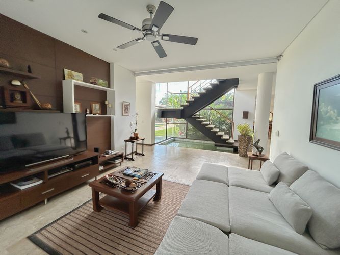 Casa de 5 alcobas en venta en Alfaguara, Jamundí, 980 m² · foto 9 de 24