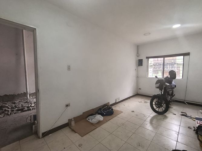 Bodega en arriendo en Cristo Rey, Medellín, 210 m² · foto 9 de 16