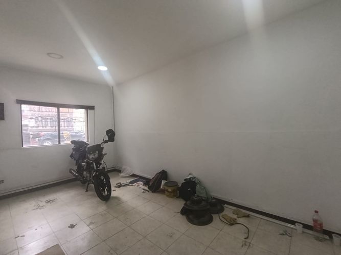 Bodega en arriendo en Cristo Rey, Medellín, 210 m² · foto 10 de 16