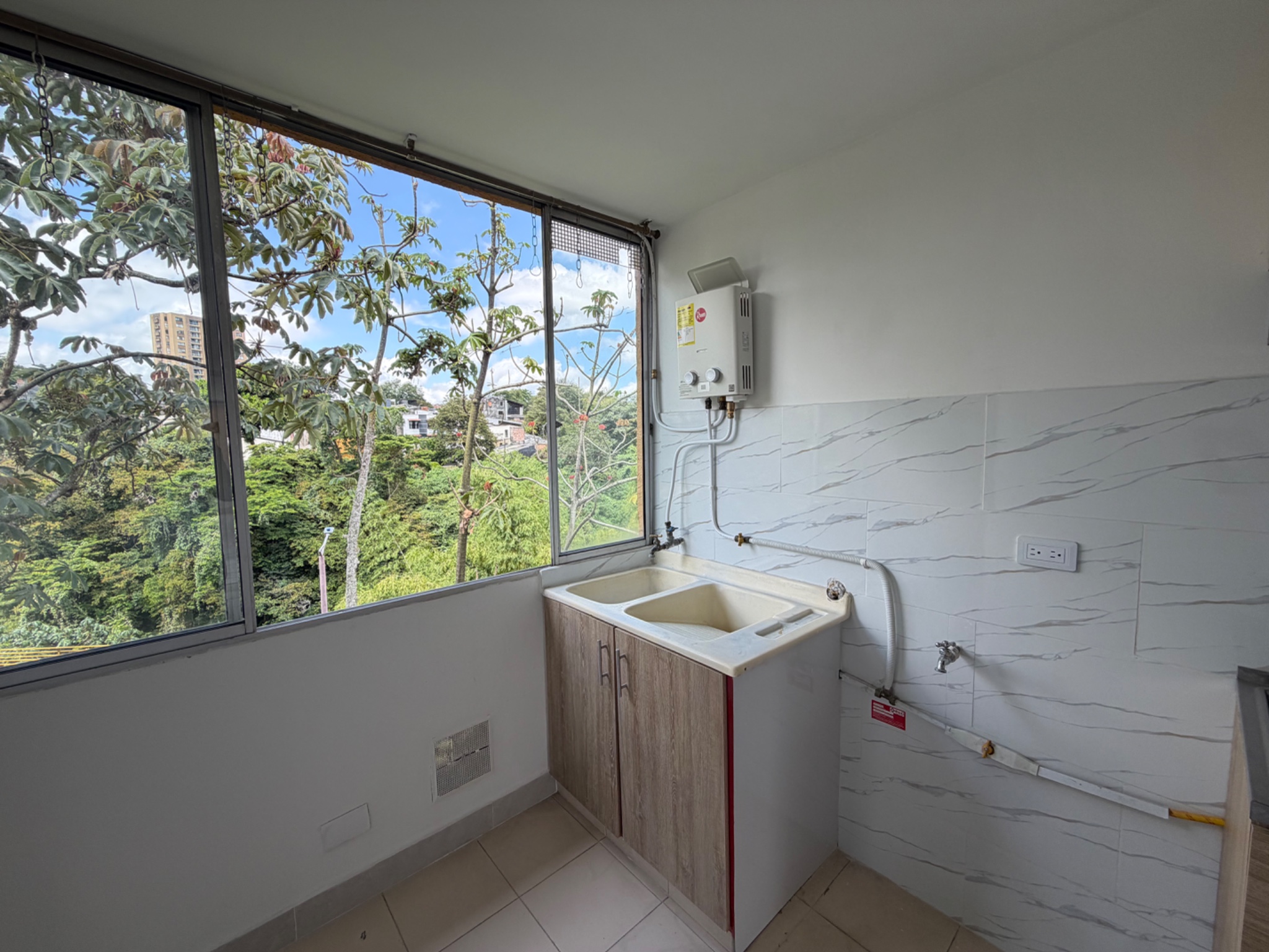 Apartamento en venta en La Elvira, Pereira · foto 7 de 17