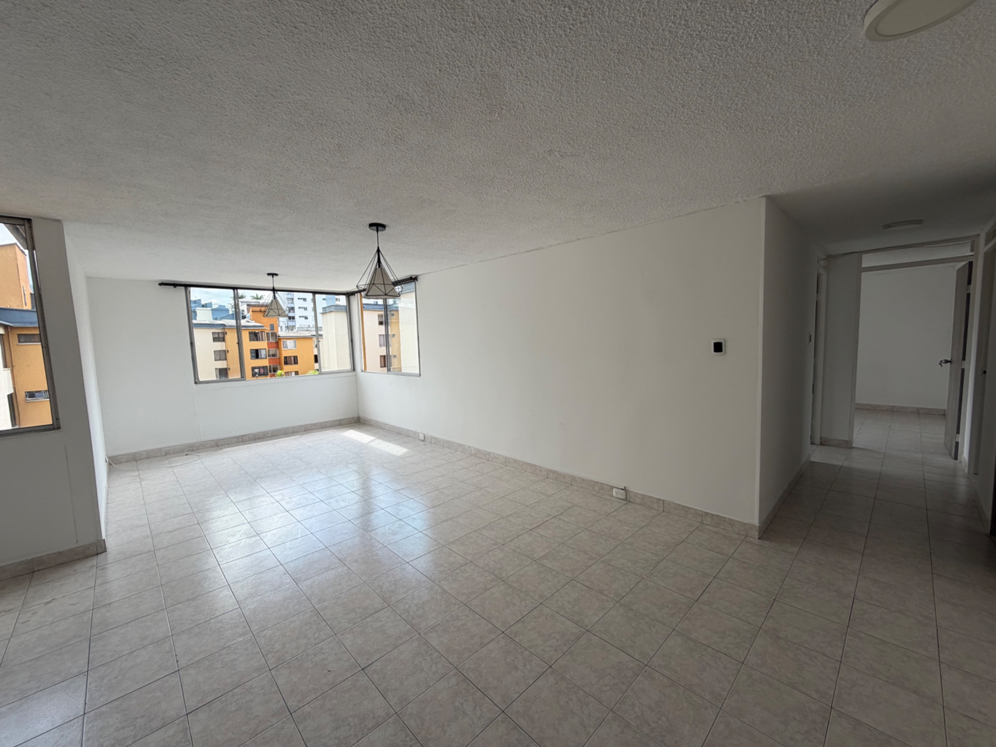 Apartamento en venta en La Elvira, Pereira · foto 2 de 17