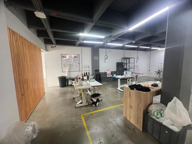 Oficina en arriendo en La Esmeralda, Itagüí, 200 m² · foto 8 de 20