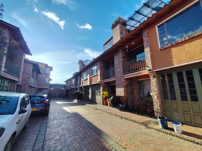 Casa de 5 alcobas en venta en Villa Olimpica, Chía, 156 m² · foto 23 de 24