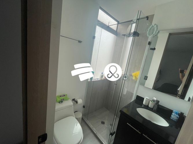 Apartamento de 3 alcobas en venta en El Poblado, Medellín, 150 m² · foto 18 de 20