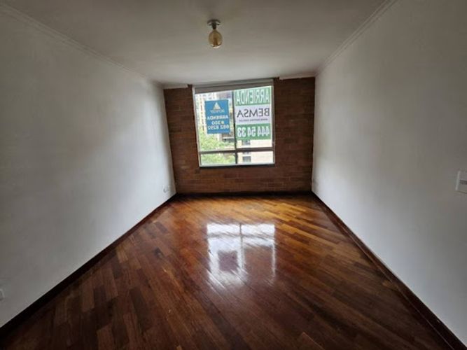 Apartaestudio en arriendo en Las Lomas, Medellín, 55 m² · foto 9 de 17