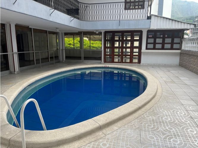 Apartamento de 4 alcobas en venta en Santa Teresita, Cali, 700 m² · foto 9 de 24