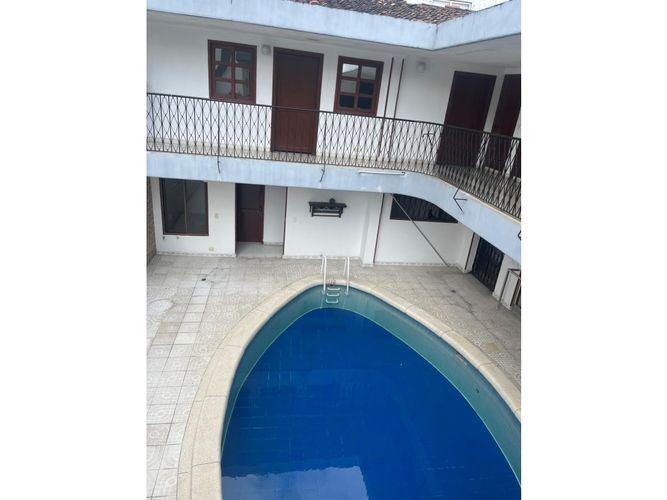 Apartamento de 4 alcobas en venta en Santa Teresita, Cali, 700 m² · foto 11 de 24