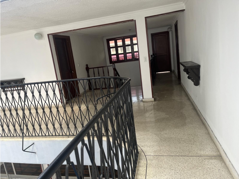 Apartamento en arriendo en Santa Teresita, Cali · foto 18 de 24