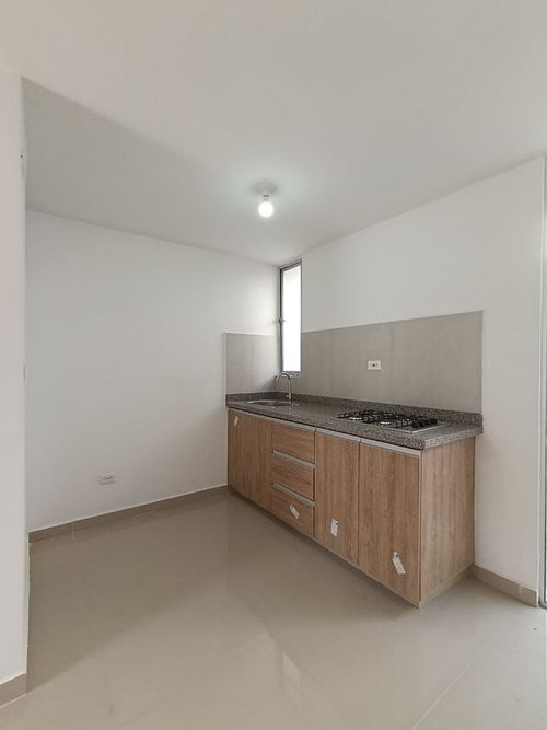 Casa de 3 alcobas en arriendo en La Floresta, Los Patios, 60 m² · foto 3 de 9