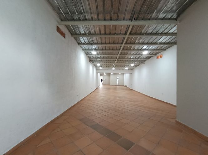 Bodega en arriendo en San Miguel, Cúcuta, 160 m² · foto 2 de 4