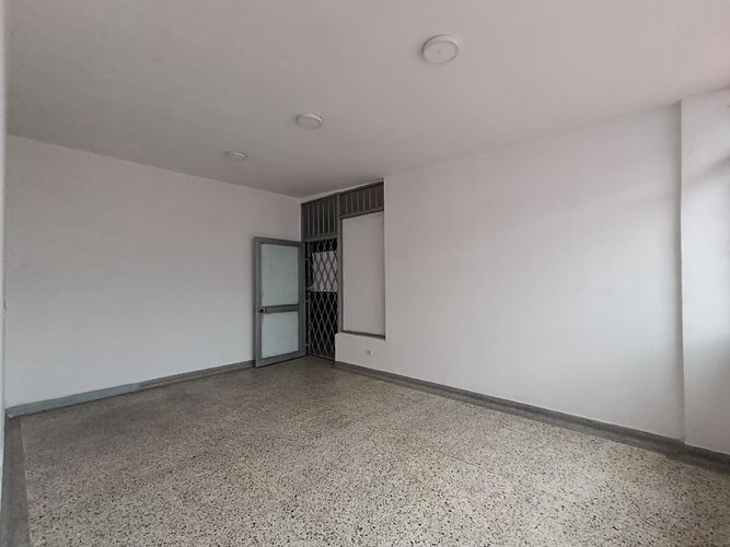 Oficina en arriendo en La Playa, Cúcuta, 23 m² · foto 2 de 3