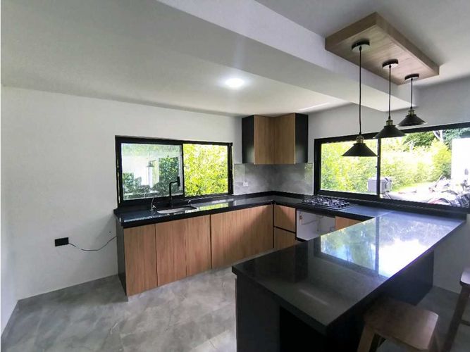Casa de 4 alcobas en venta en La Julia, Armenia, 190 m² · foto 4 de 24