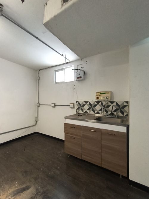 Bodega en arriendo en Lleras Restrepo, Cúcuta, 350 m² · foto 10 de 12