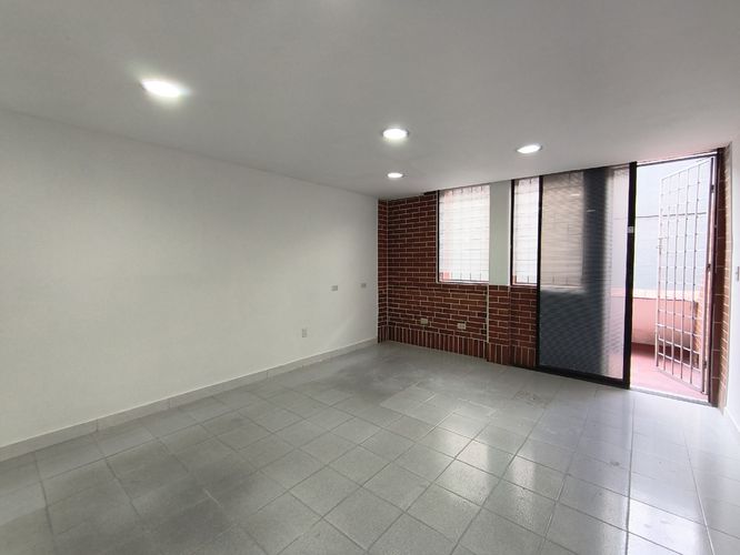 Oficina en arriendo en Quinta Velez, Cúcuta, 50 m² · foto 2 de 5