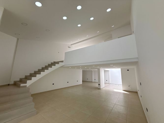 Local en arriendo en Caobos, Cúcuta, 174 m² · foto 2 de 10