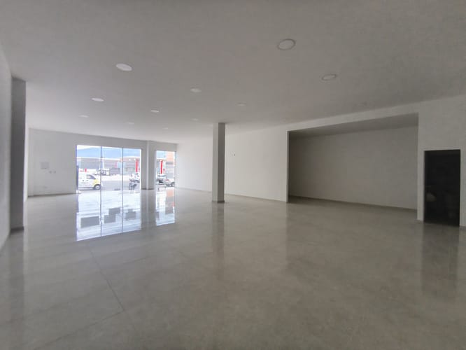 Local en arriendo en Antonio Navarro, Villa del Rosario, 163 m² · foto 3 de 5