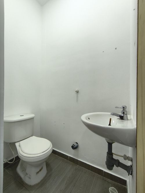 Local en arriendo en Centro, Cúcuta, 220 m² · foto 11 de 11