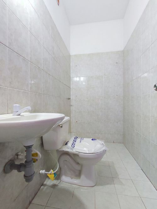 Local en arriendo en Quinta Oriental, Villa del Rosario, 25 m² · foto 4 de 5